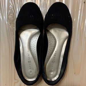 Karen Scott Black Flats